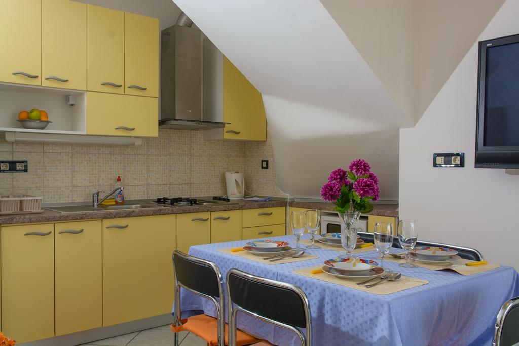Apartments Jerkunica Rogoznica  Quarto foto
